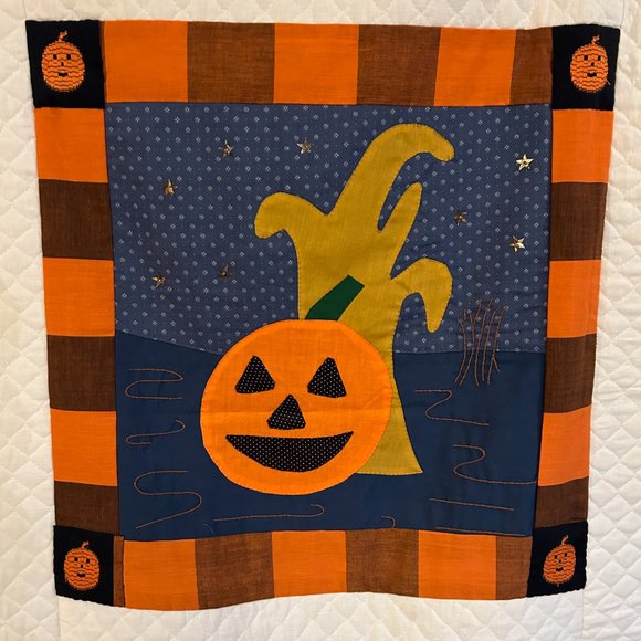 Halloween Applique, Embroidery, and Patchwork Lap Quilt - Picture 9 of 15